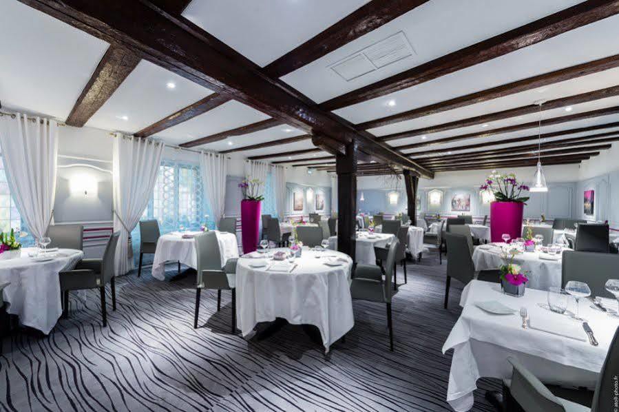 Westhalten Auberge Du Cheval Blanc Depuis 1785 מראה חיצוני תמונה